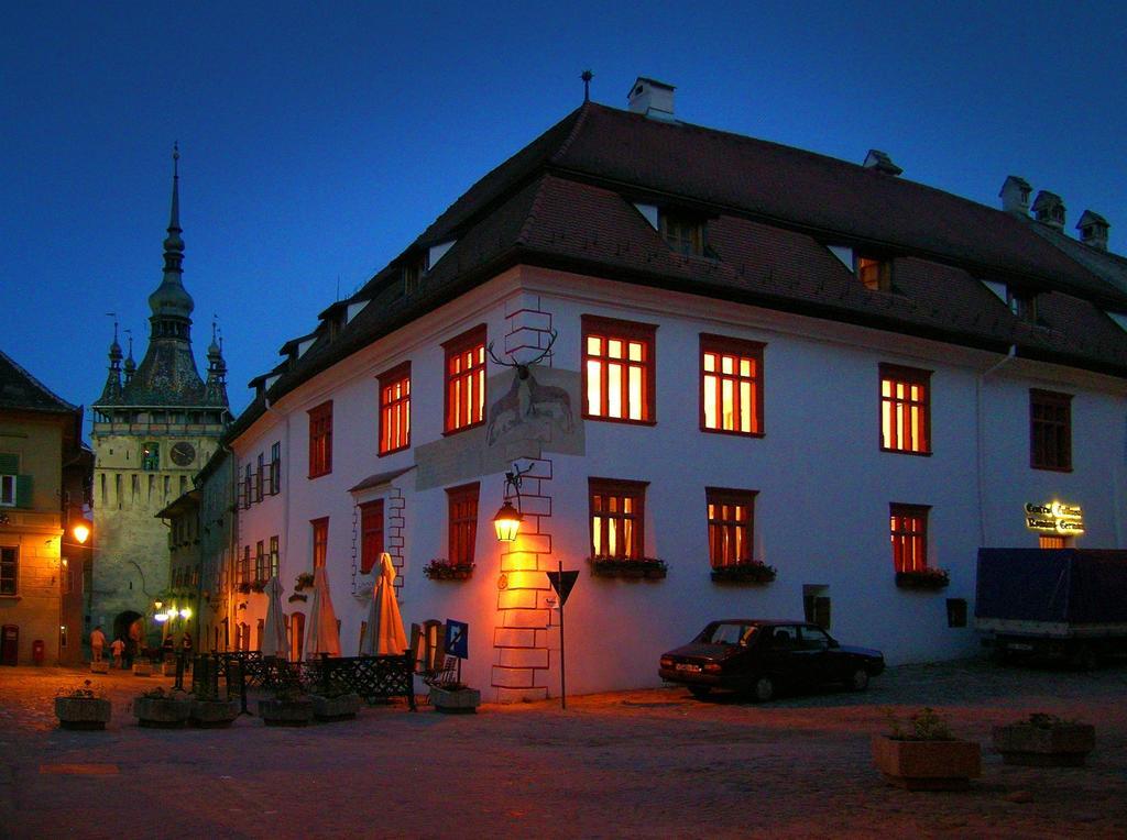 Casa Cu Cerb Hotel Сигишоара Екстериор снимка