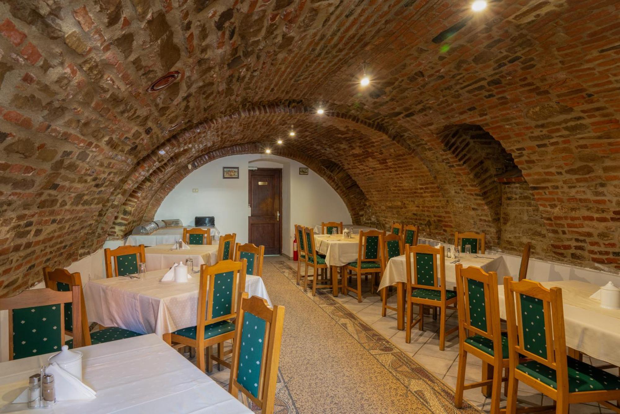 Casa Cu Cerb Hotel Сигишоара Екстериор снимка