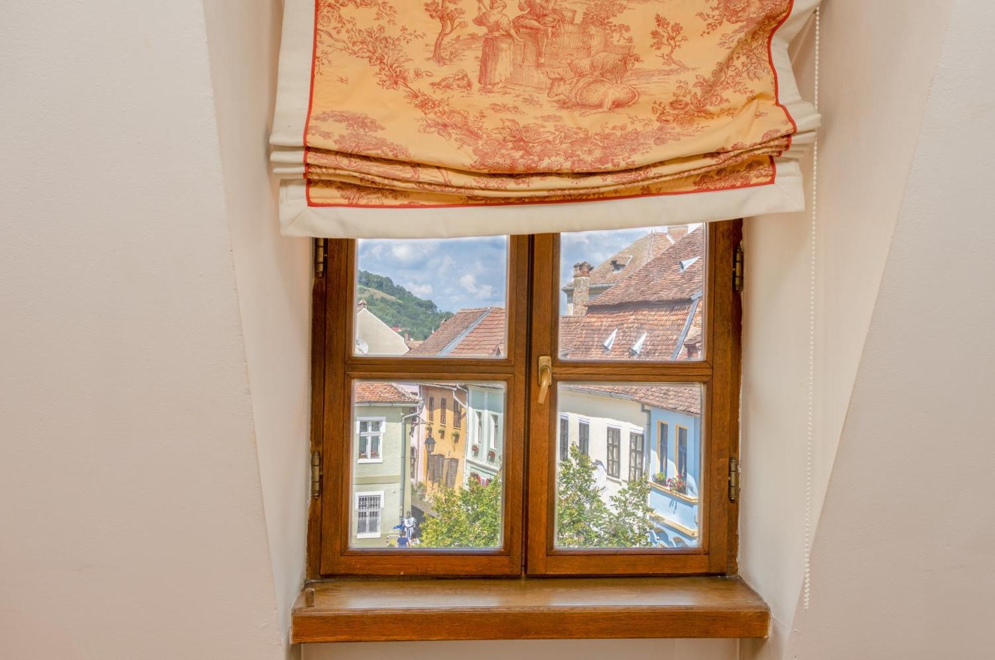 Casa Cu Cerb Hotel Сигишоара Екстериор снимка