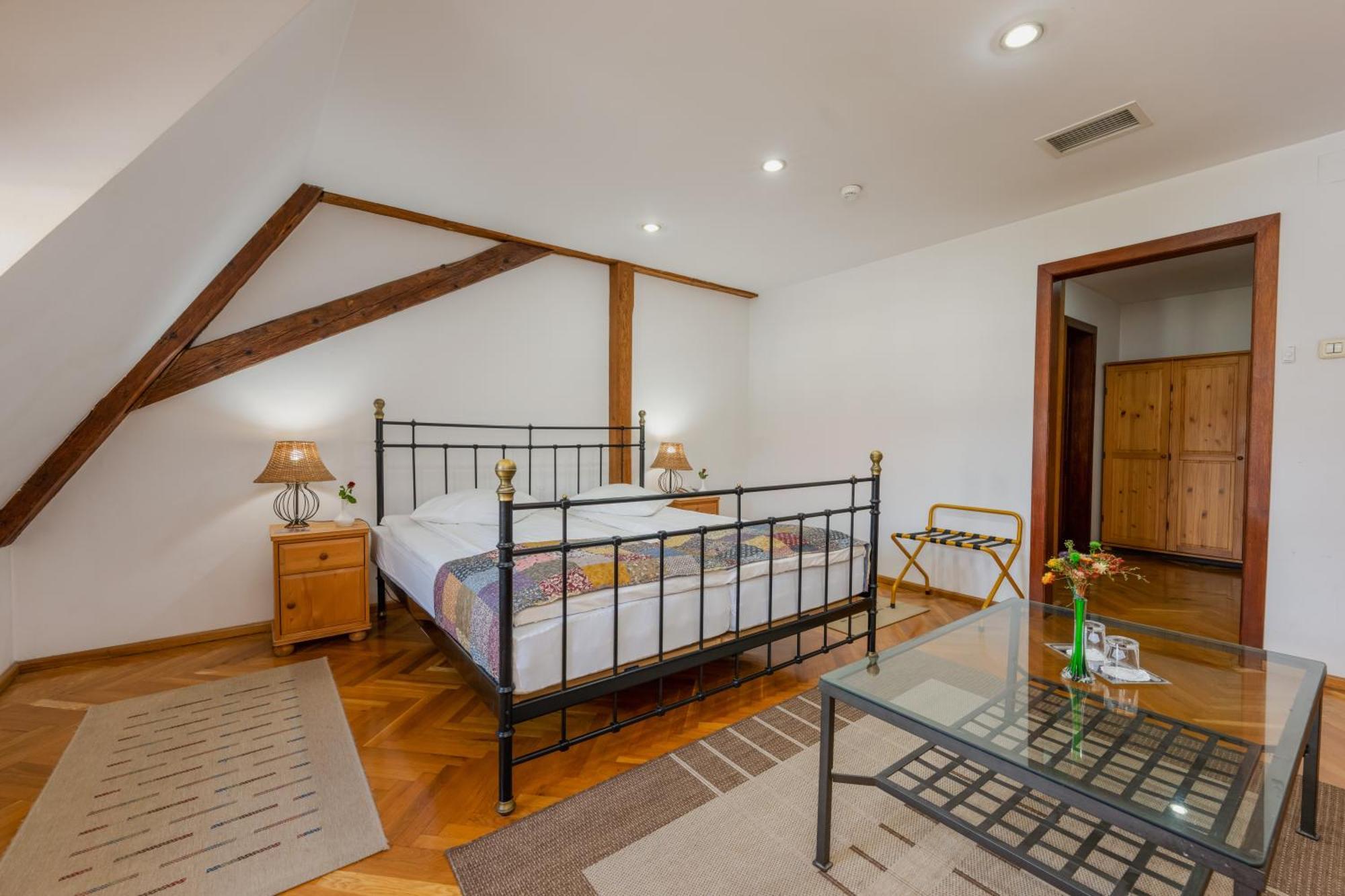 Casa Cu Cerb Hotel Сигишоара Екстериор снимка